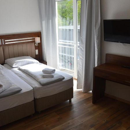 Hotel Colonia Ngoại thất bức ảnh