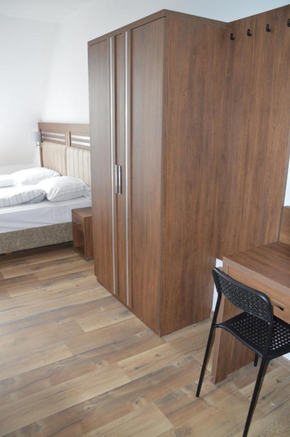 Hotel Colonia Ngoại thất bức ảnh