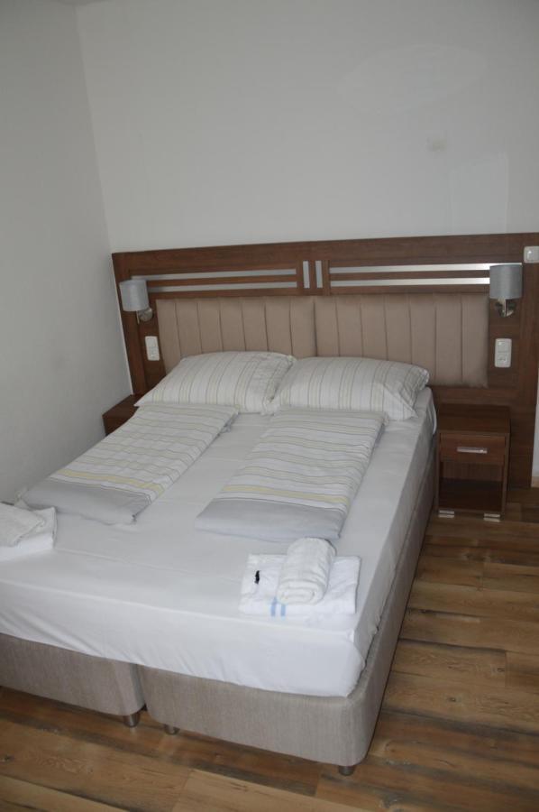 Hotel Colonia Ngoại thất bức ảnh